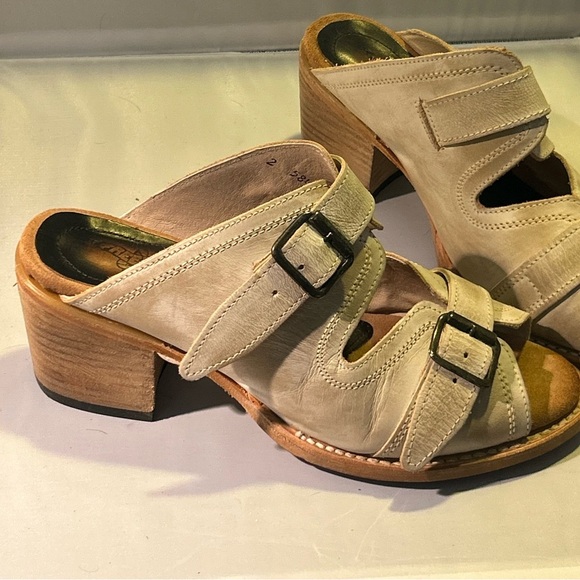 Womens FREEBIRD Caprice sandals size 9 gray distressed boho chunky heel - Picture 3 of 9